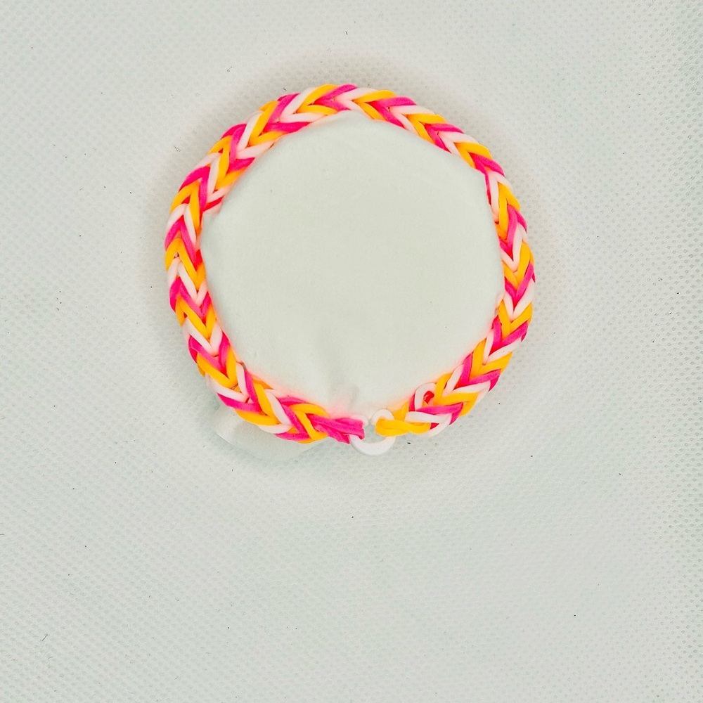 Rainbow loom Fishtail lesbian flag bracelet